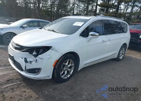 2017 Chrysler Pacifica Limited z USA, uszkodzony, nr VIN 2C4RC1GG7HR704642